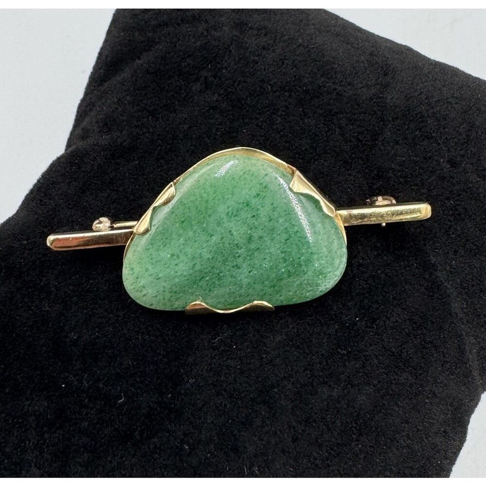 Vintage 14k Yellow Gold Polished Natural Shape Jade Brooch Pin Estate‎ Jewelry